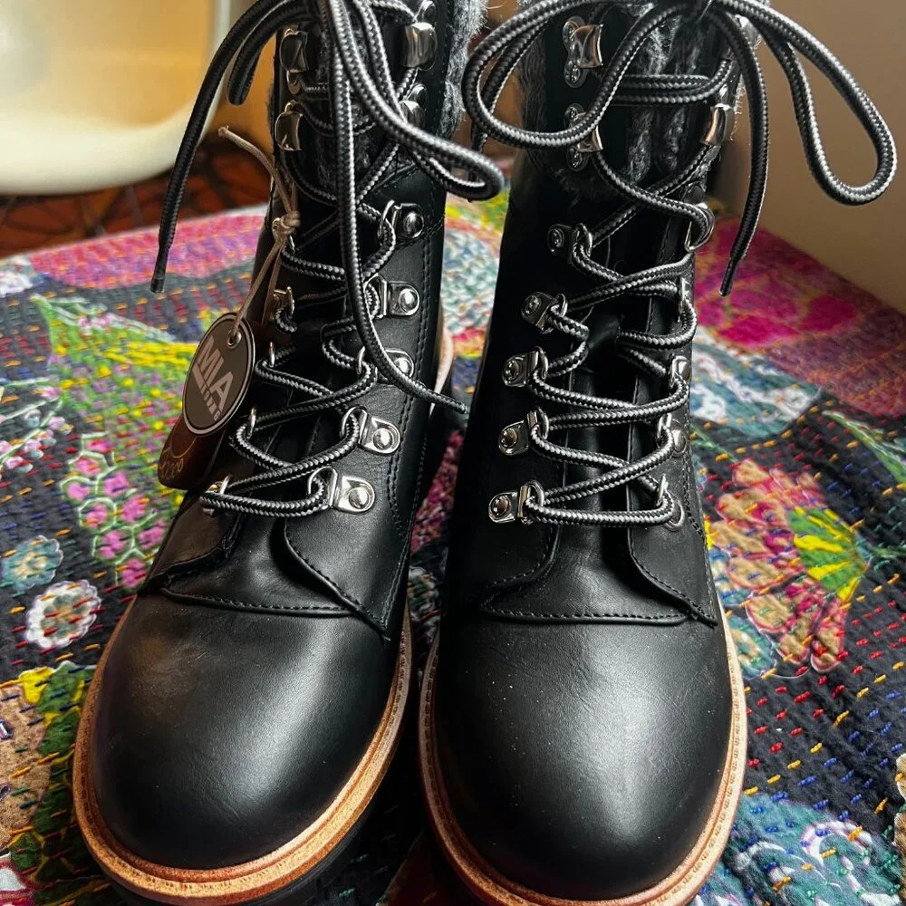 Chunky Black Mia Boots - Size 7, Never Worn - Picture 5 of 7